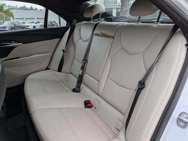 Vehicle image 23 of 24