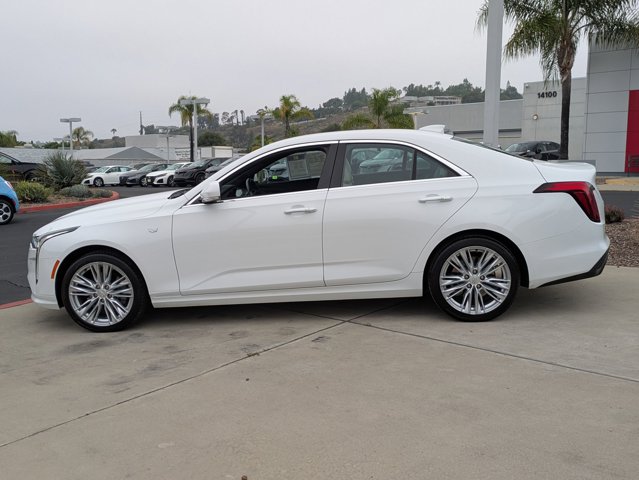 Vehicle image 8 of 24