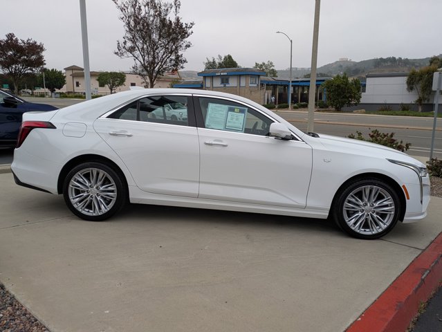Vehicle image 4 of 24