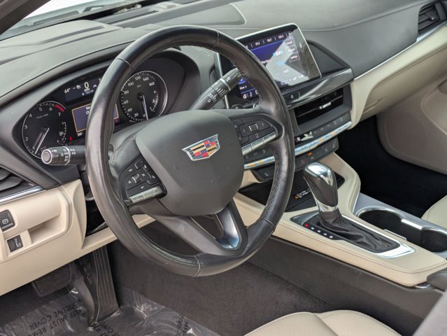 Vehicle image 14 of 24