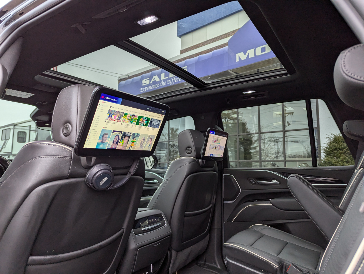 Vehicle image 41 of 56