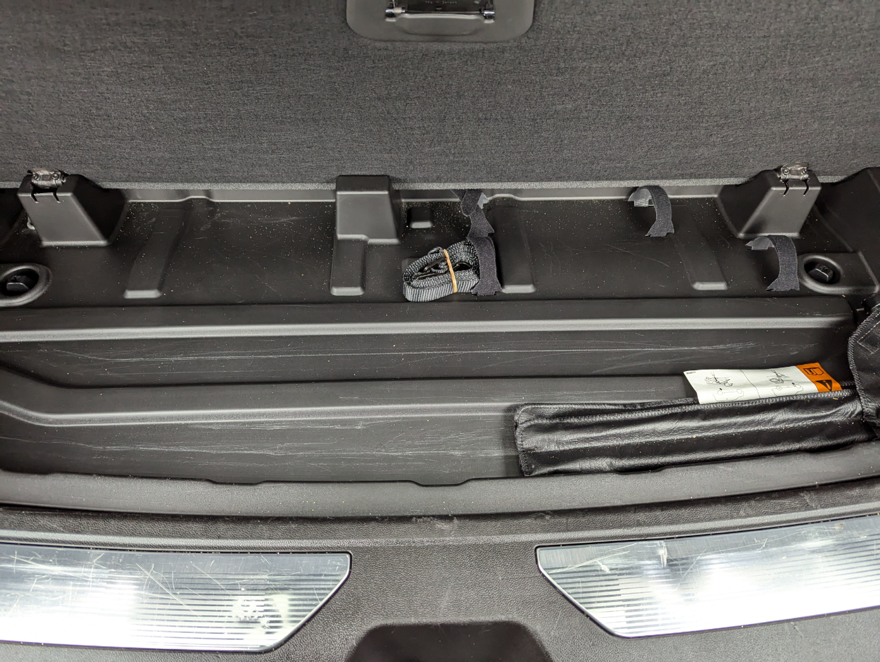 Vehicle image 52 of 56