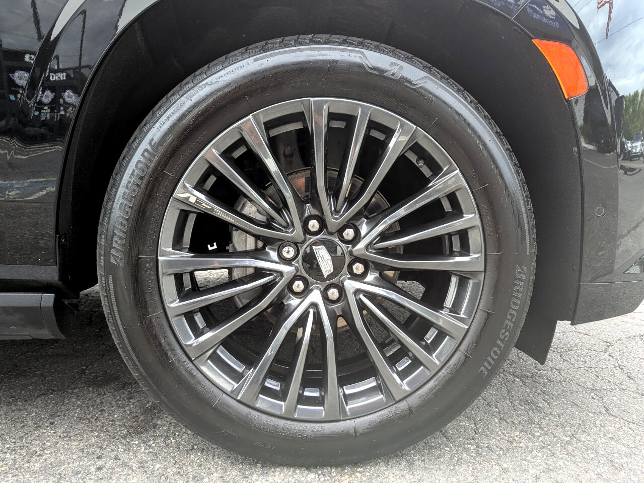 Vehicle image 10 of 56