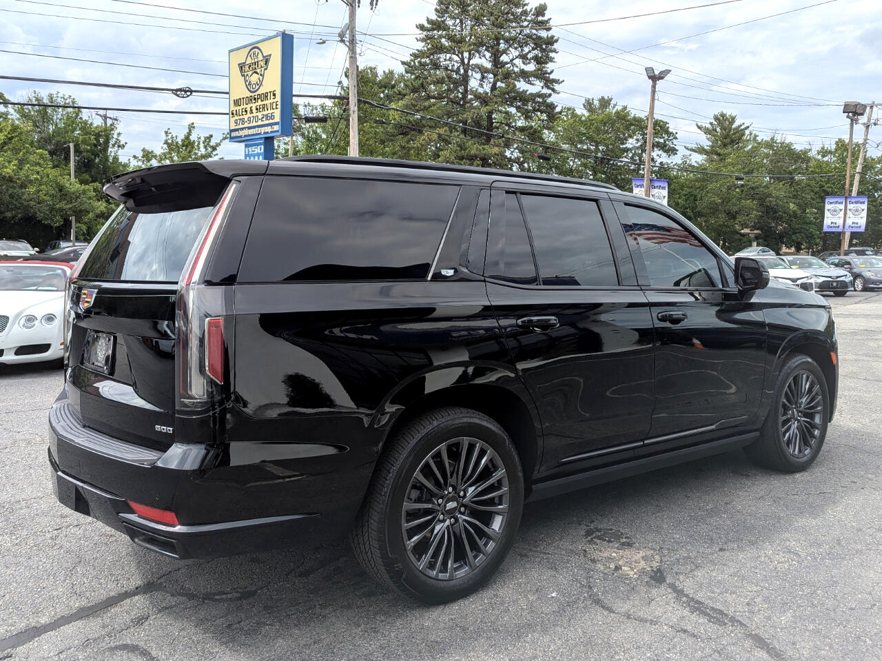 Vehicle image 4 of 56