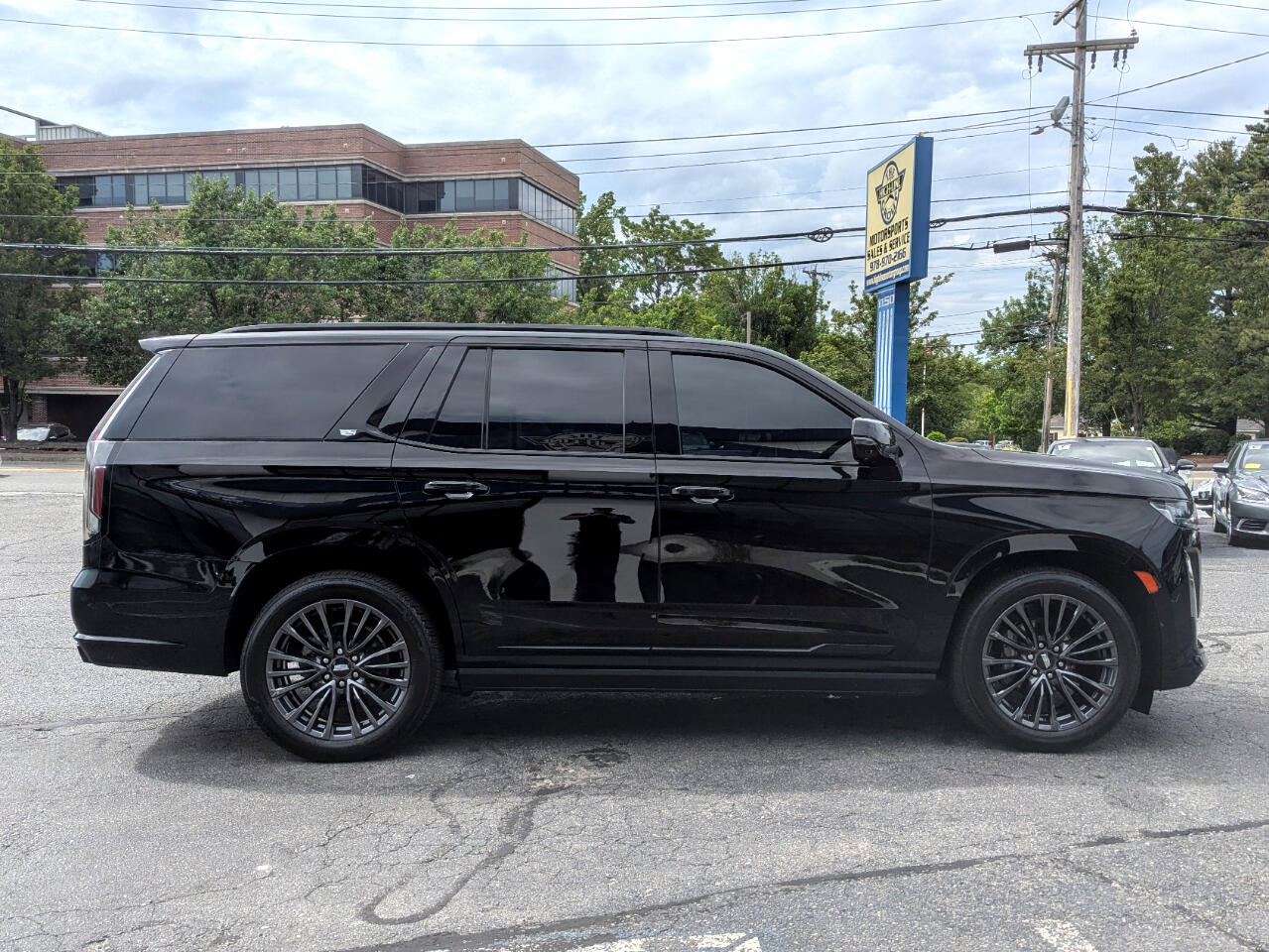 Vehicle image 3 of 56