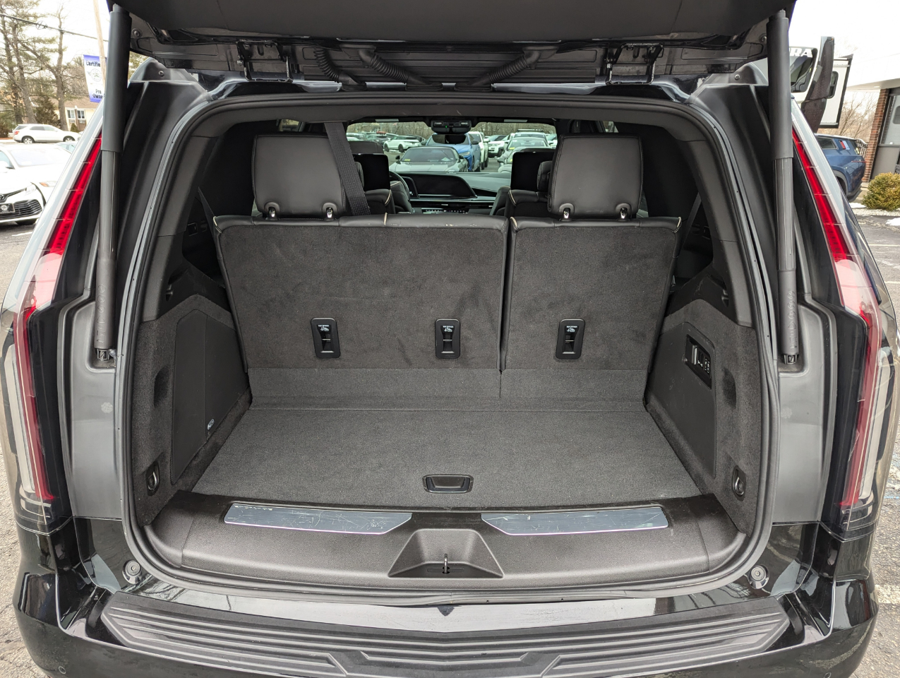 Vehicle image 51 of 56