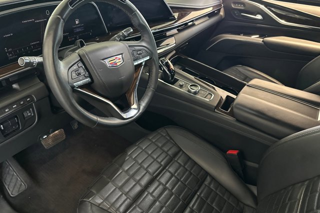 Vehicle image 10 of 31