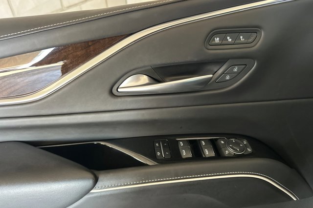 Vehicle image 11 of 31