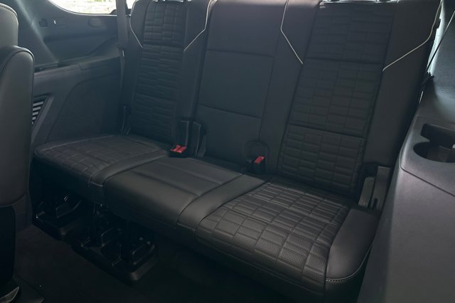 Vehicle image 15 of 31