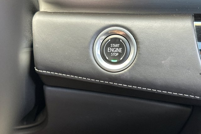 Vehicle image 24 of 31