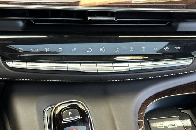 Vehicle image 22 of 31