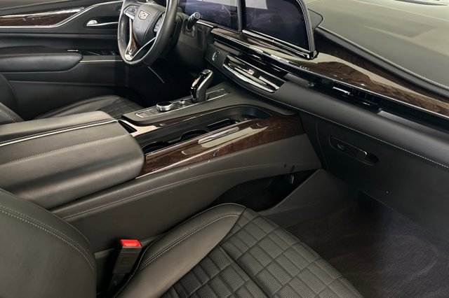 Vehicle image 17 of 31
