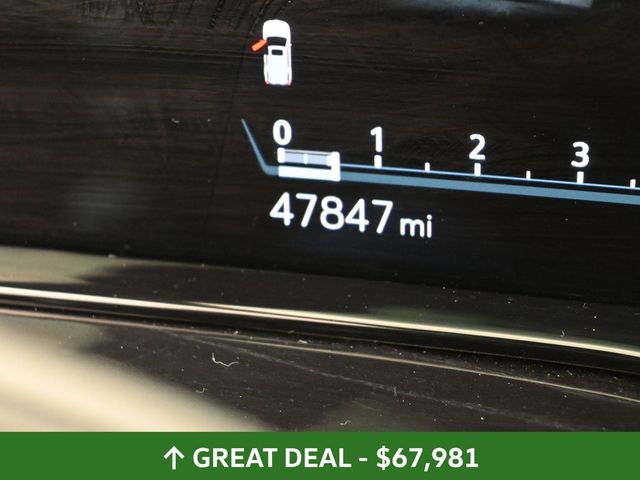 Vehicle image 75 of 77