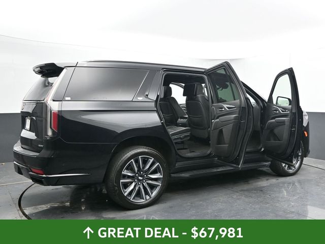 Vehicle image 32 of 77
