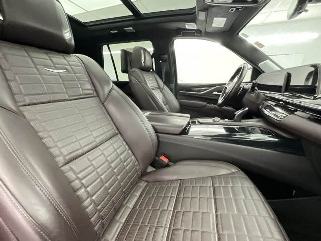 Vehicle image 11 of 33