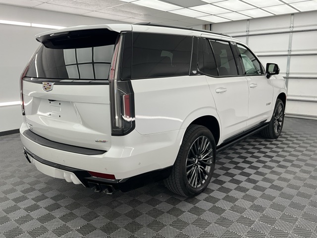 Vehicle image 3 of 33