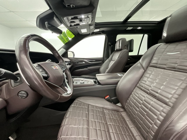 Vehicle image 12 of 33