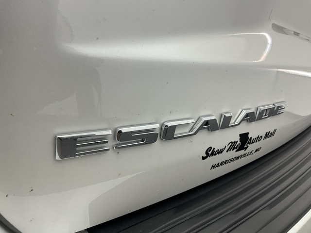 Vehicle image 27 of 33