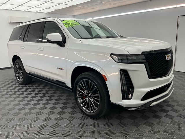 Vehicle image 2 of 33