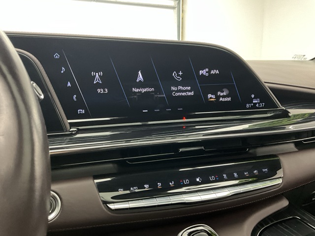 Vehicle image 19 of 33