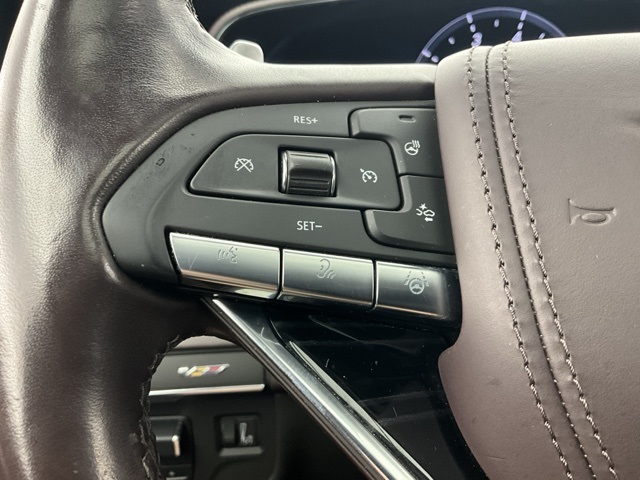 Vehicle image 25 of 33