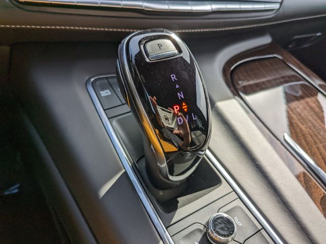 Vehicle image 25 of 26
