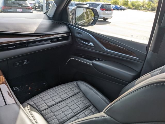 Vehicle image 16 of 26
