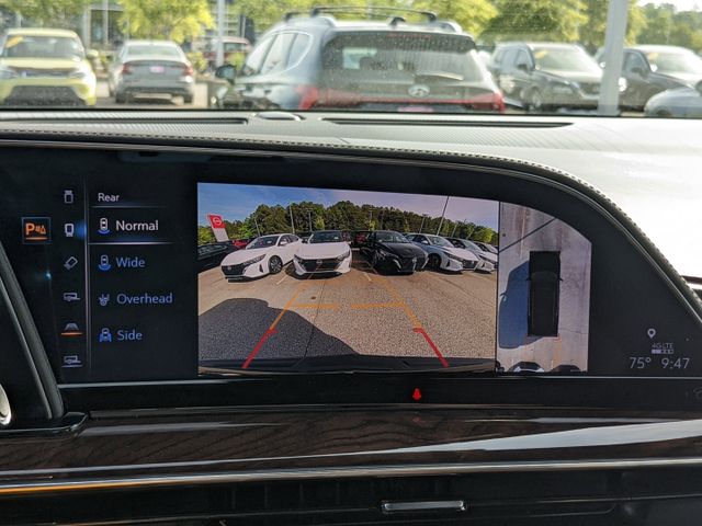 Vehicle image 23 of 26