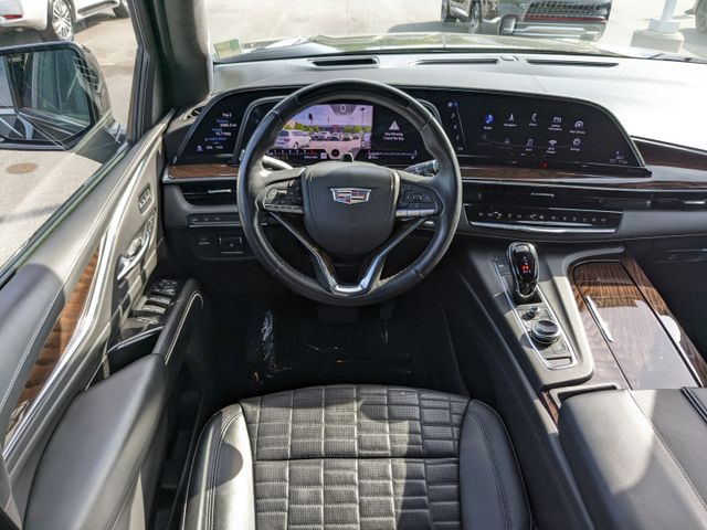 Vehicle image 15 of 26