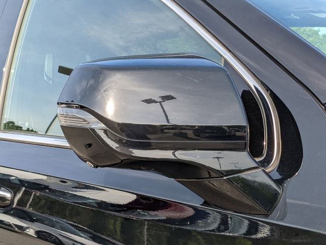 Vehicle image 12 of 26
