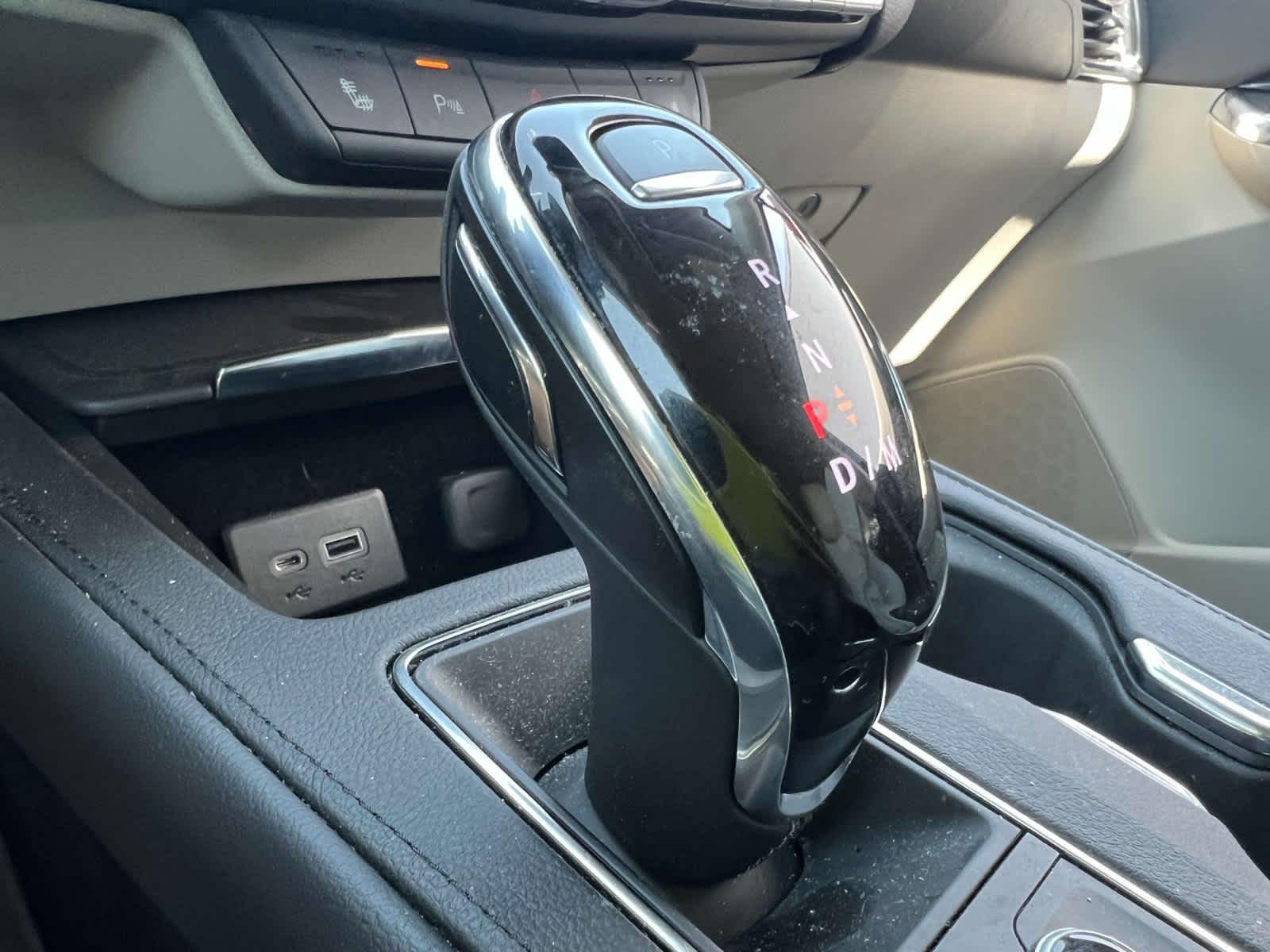 Vehicle image 19 of 30