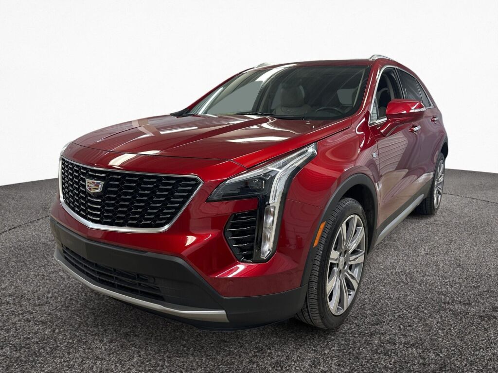 2023 Cadillac XT4 Premium Luxury Image 1 of 40