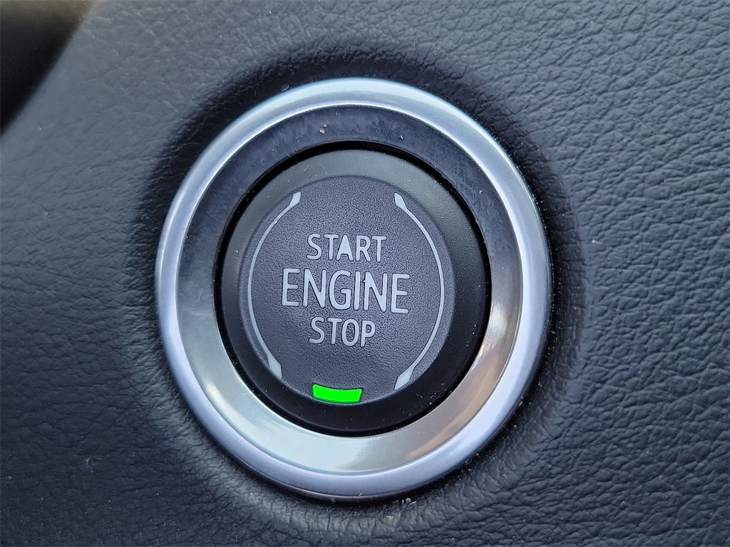 2023 Cadillac XT4 Premium Luxury Image 28 of 31