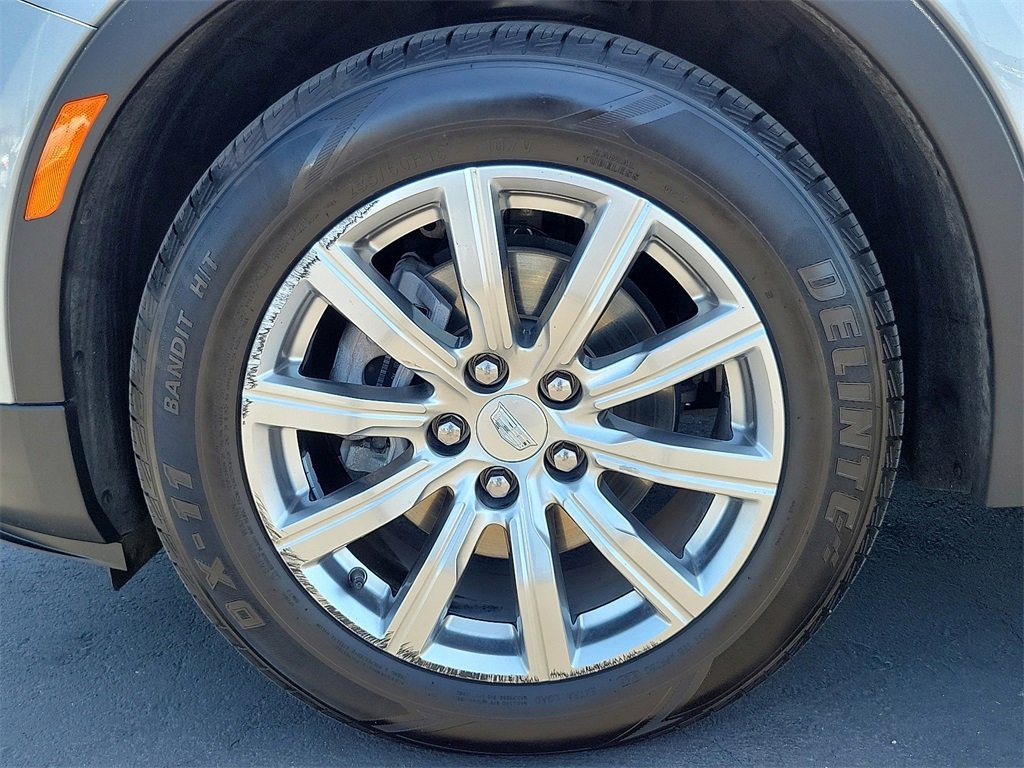 2023 Cadillac XT4 Premium Luxury Image 8 of 31