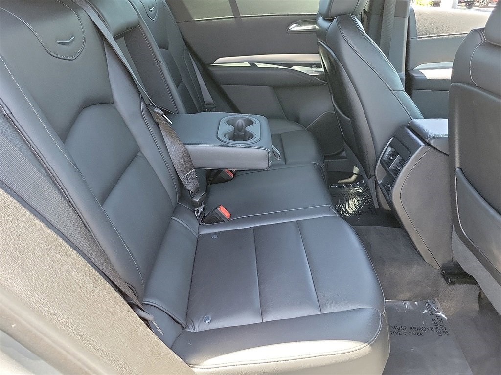2023 Cadillac XT4 Premium Luxury Image 11 of 31
