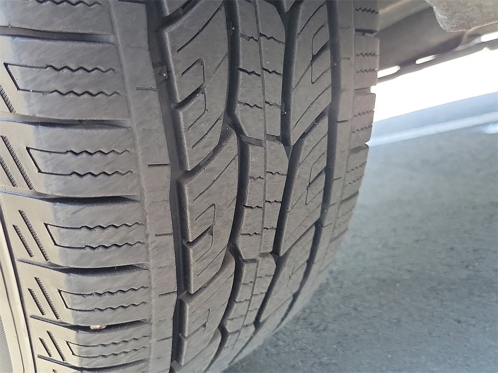 2023 Cadillac XT4 Premium Luxury Image 9 of 31