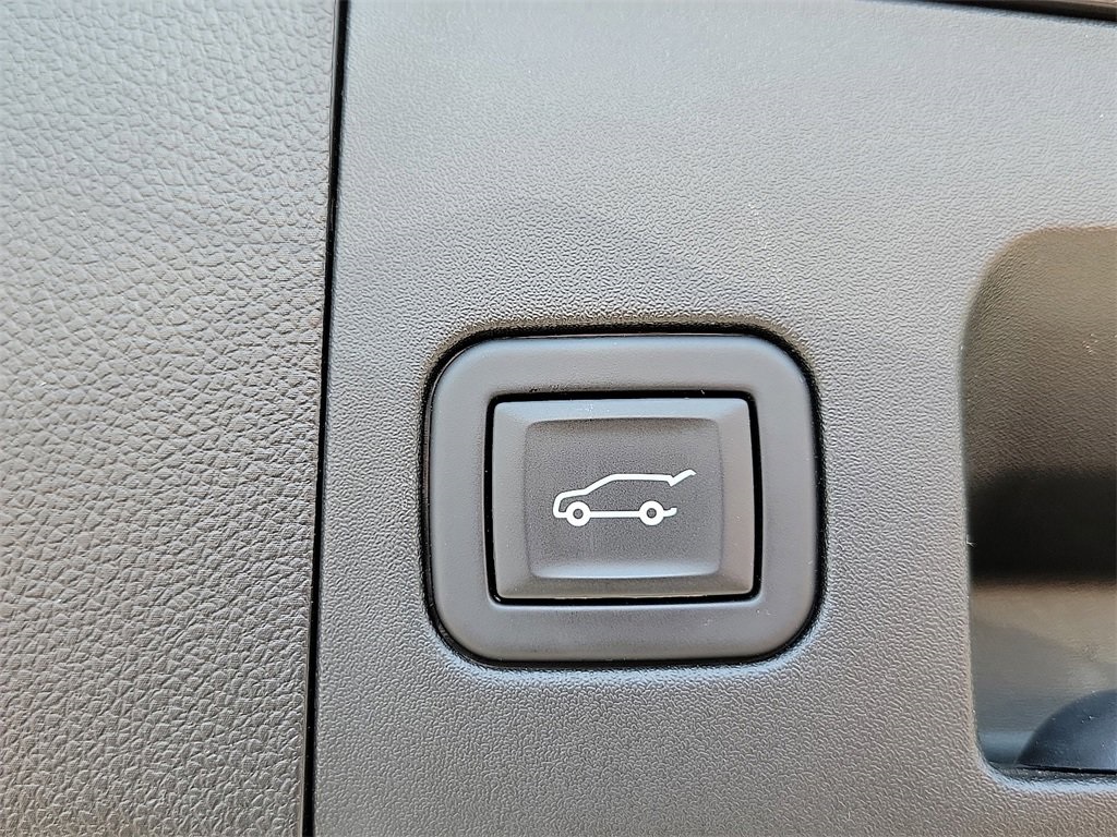 2023 Cadillac XT4 Premium Luxury Image 29 of 31