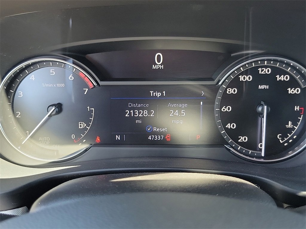 2023 Cadillac XT4 Premium Luxury Image 17 of 31