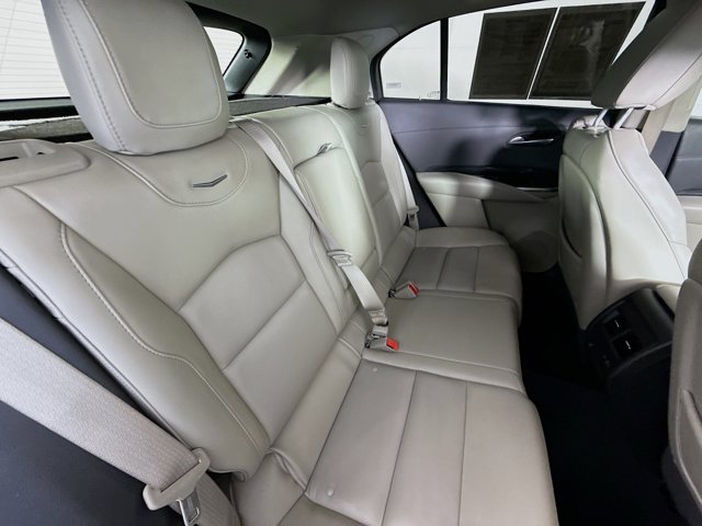 2023 Cadillac XT4 Premium Luxury Image 11 of 32