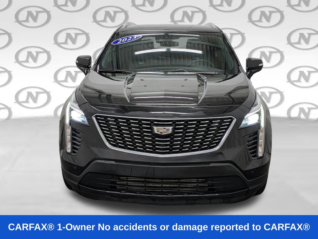 2023 Cadillac XT4 Premium Luxury Image 3 of 33