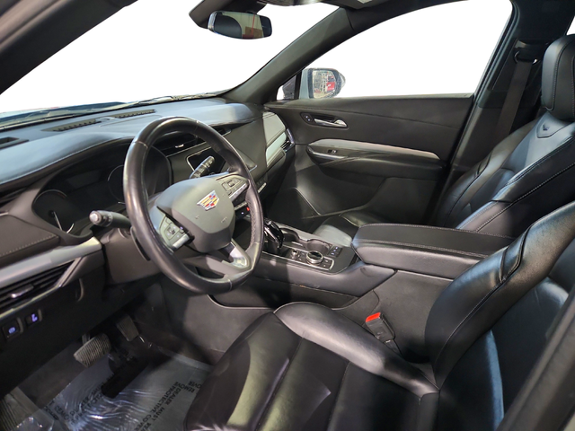 2023 Cadillac XT4 Premium Luxury Image 15 of 25