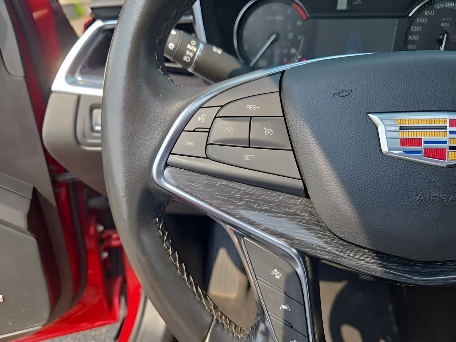 Vehicle image 17 of 43