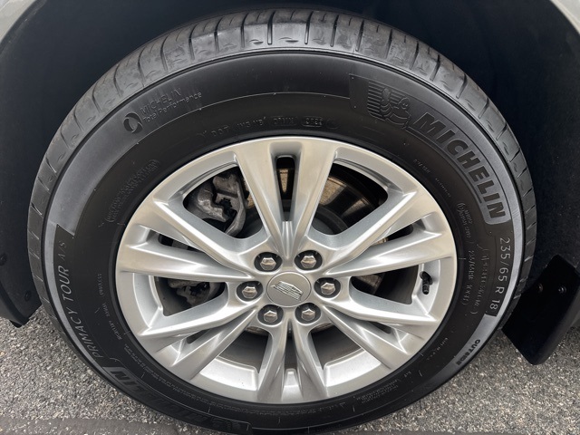 Vehicle image 8 of 31