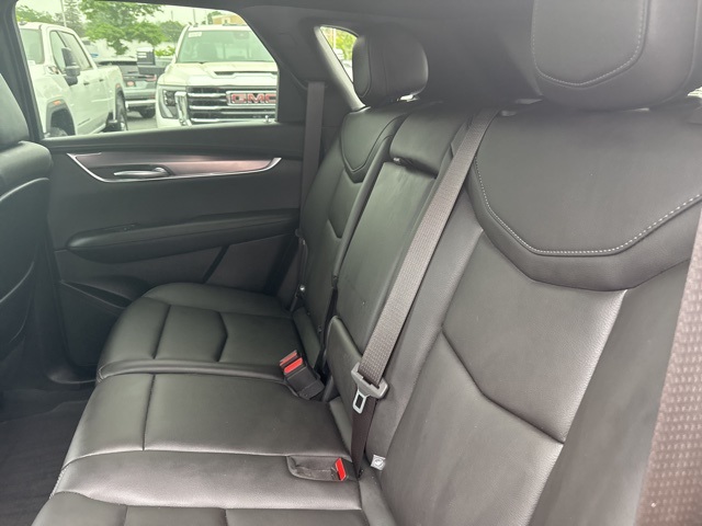 Vehicle image 22 of 31