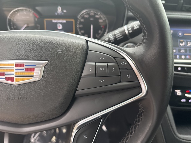 Vehicle image 17 of 31