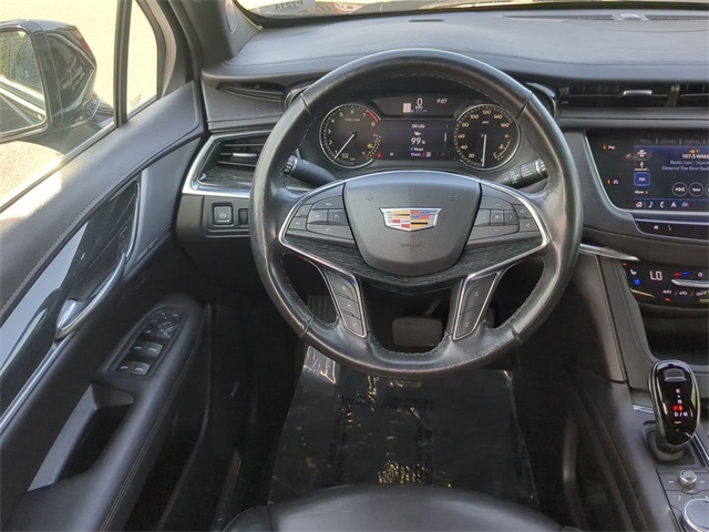 Vehicle image 15 of 33