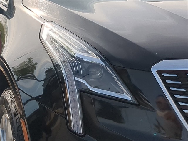Vehicle image 9 of 33