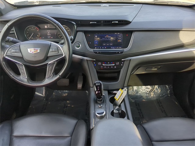 Vehicle image 14 of 33