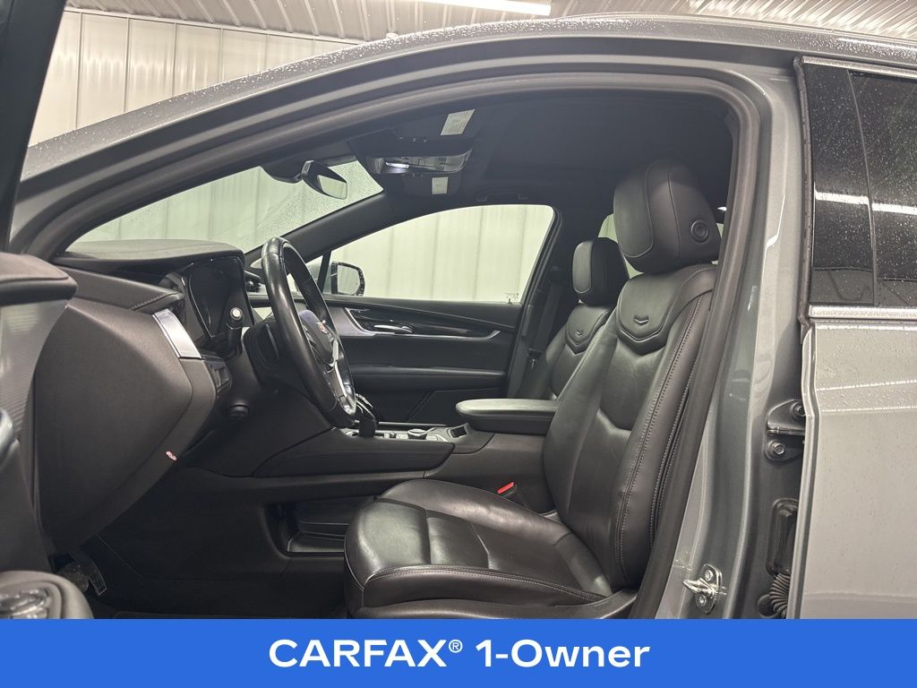 Vehicle image 8 of 20