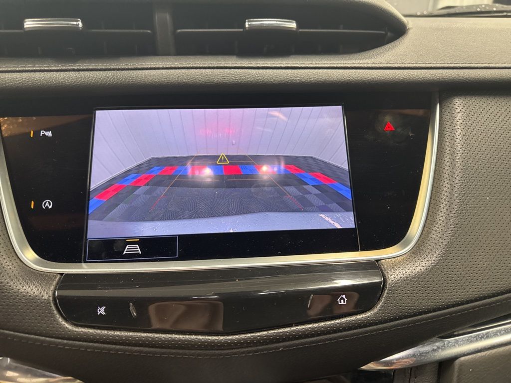 Vehicle image 14 of 20